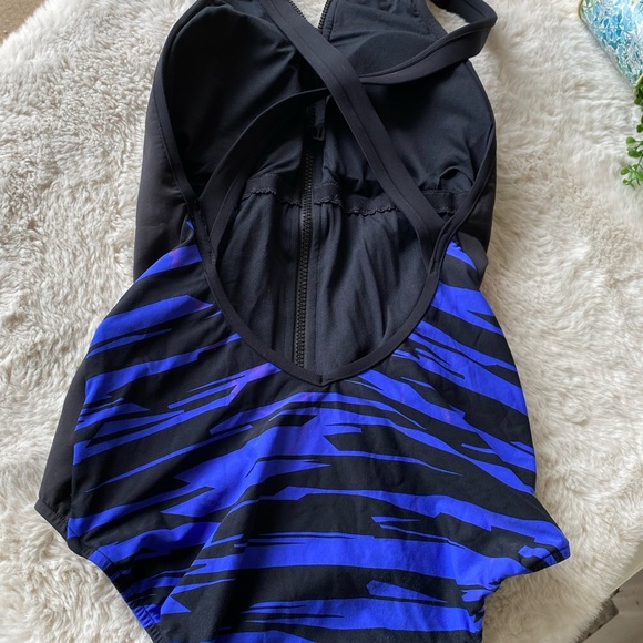 Seafolly bathing suit - Picture 2 of 4